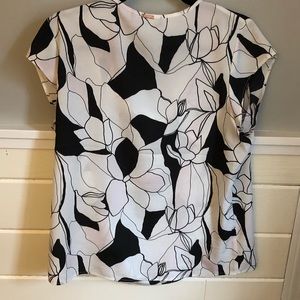 Pretty geometric floral pattern blouse